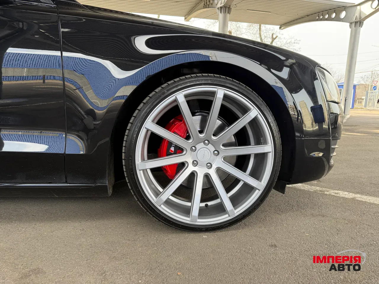 Audi A8 - фото 11