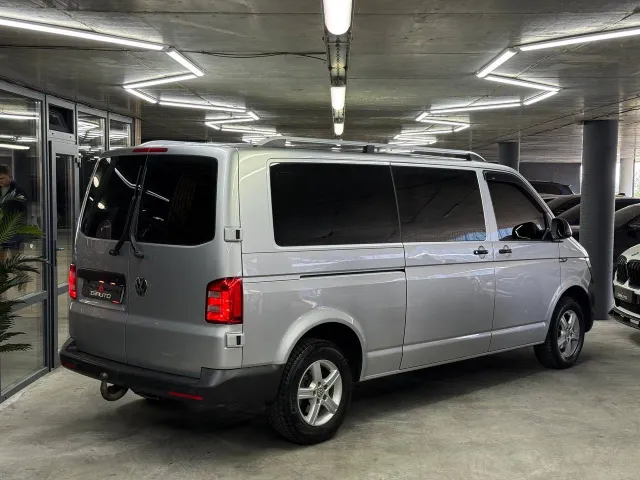 Volkswagen Transporter - фото 1