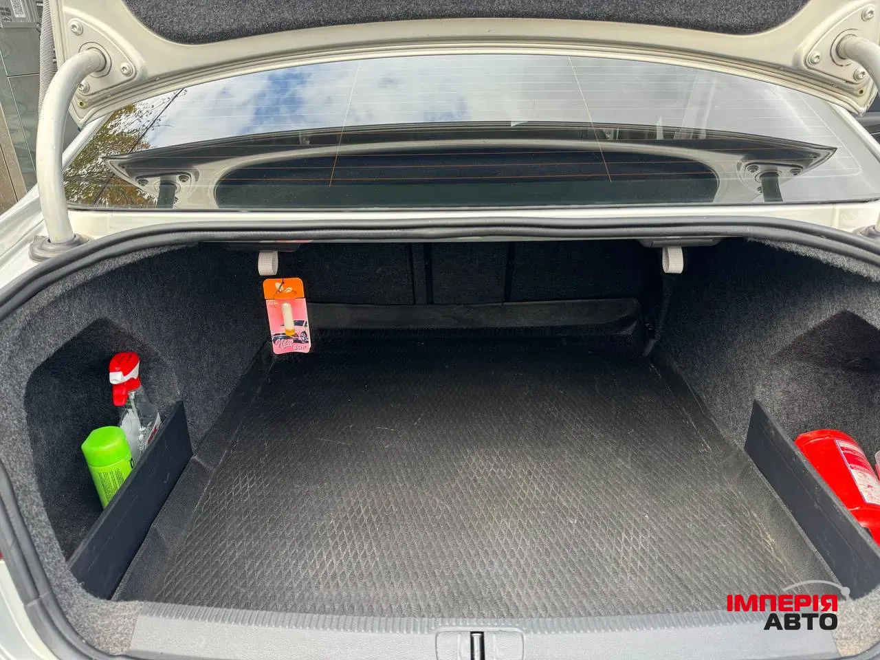 Volkswagen Passat - фото 1