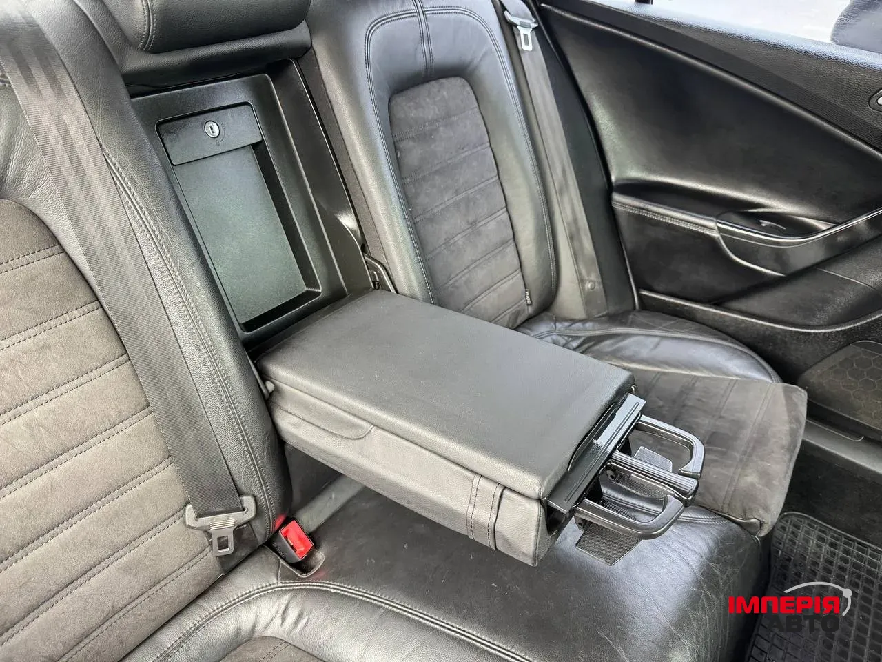 Volkswagen Passat - фото 12