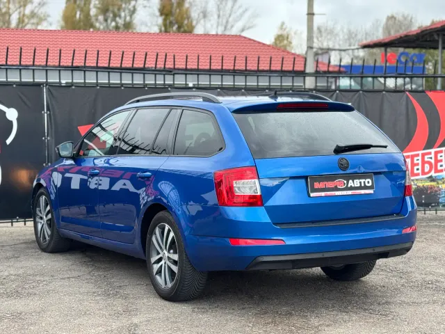 Skoda Octavia - фото 4