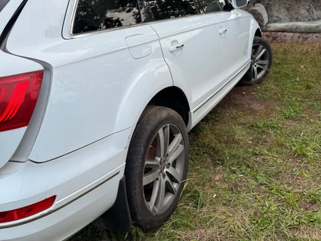 Audi Q7 - фото 2