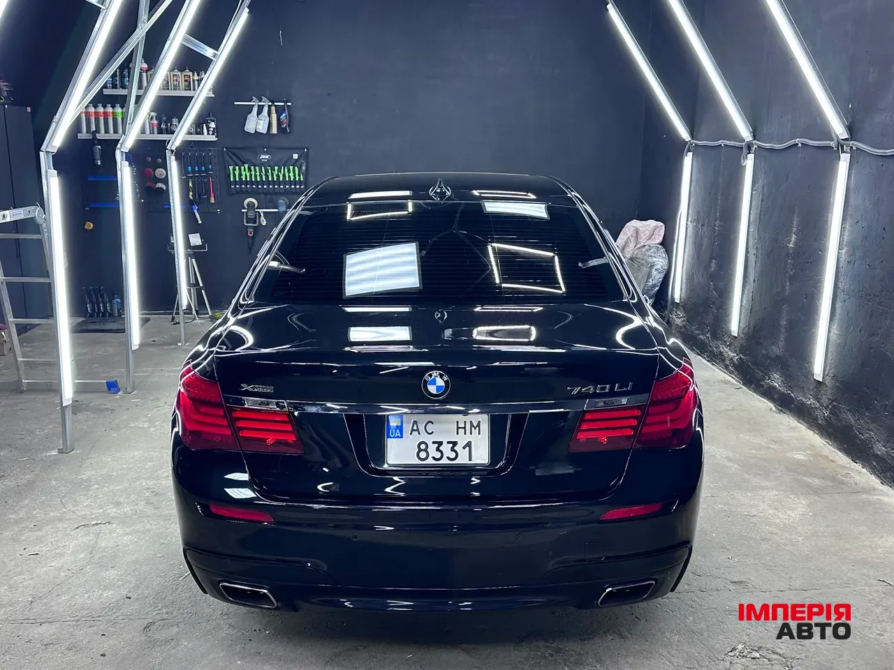 BMW 7 серії - фото 1