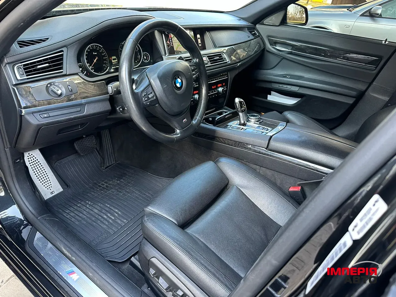 BMW 7 серії - фото 8