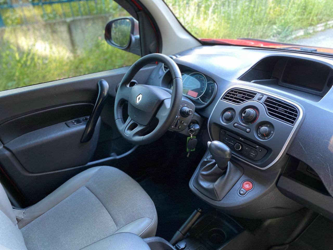 Renault Kangoo - фото 17