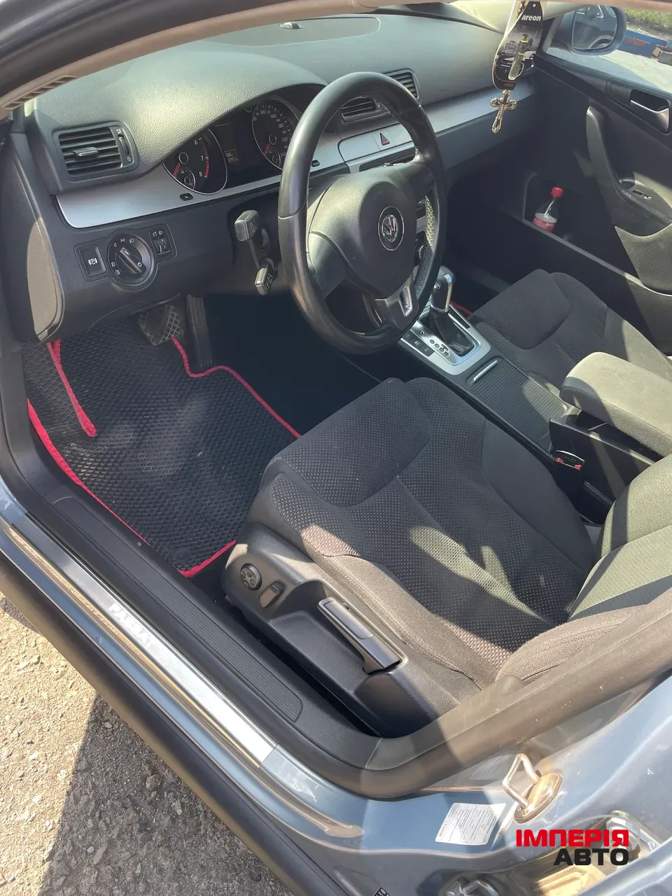 Volkswagen Passat - фото 4