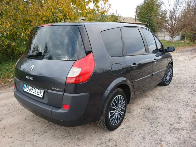 Renault Scenic - фото 3