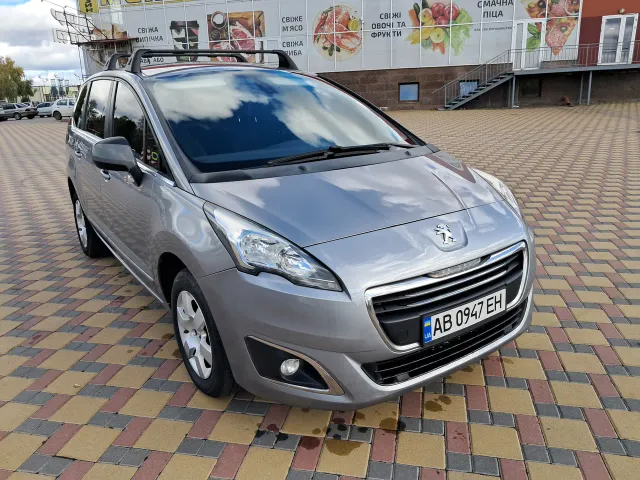 Peugeot 5008 - фото 1