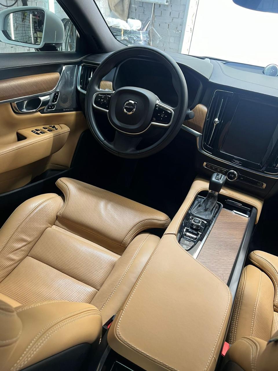 Volvo S90 - фото 12