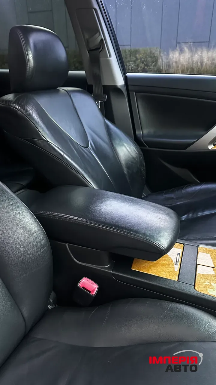 Toyota Camry - фото 10