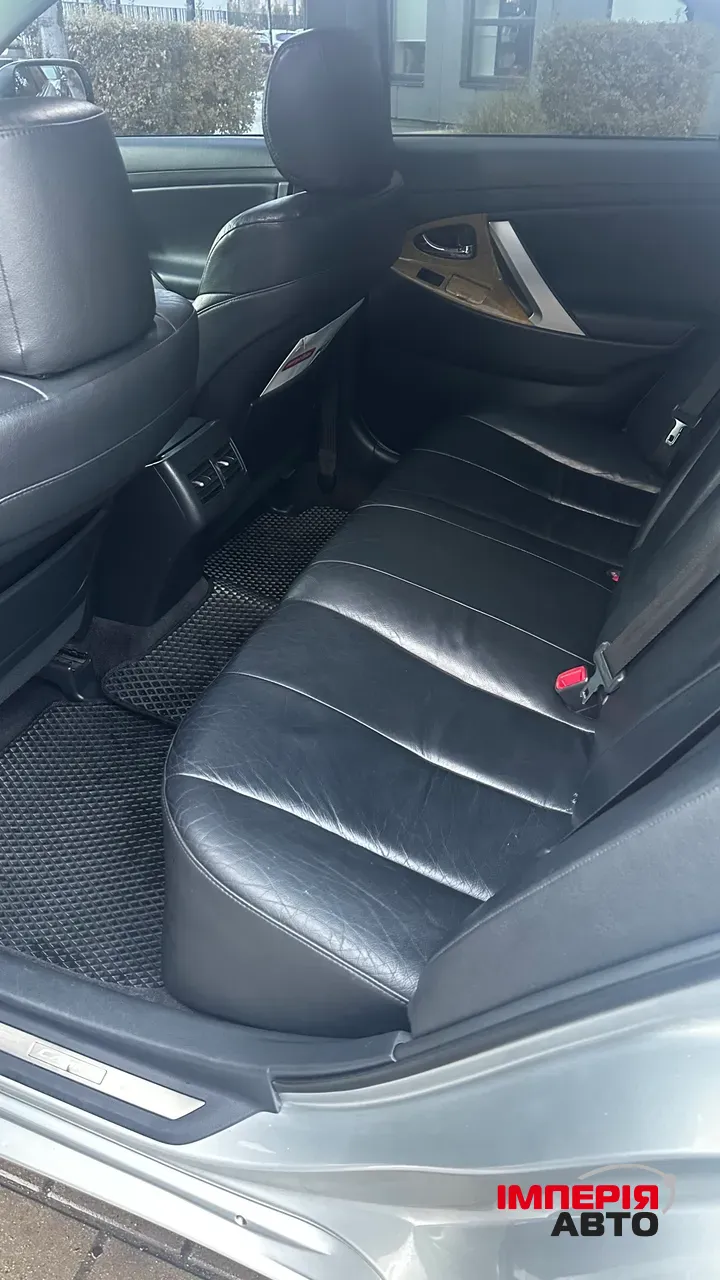 Toyota Camry - фото 11