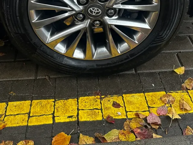 Toyota Camry - фото 4
