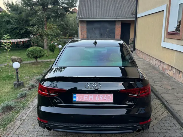 Audi A4 - фото 2