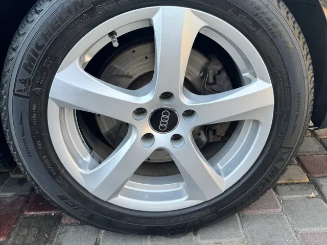 Audi A3 - фото 5