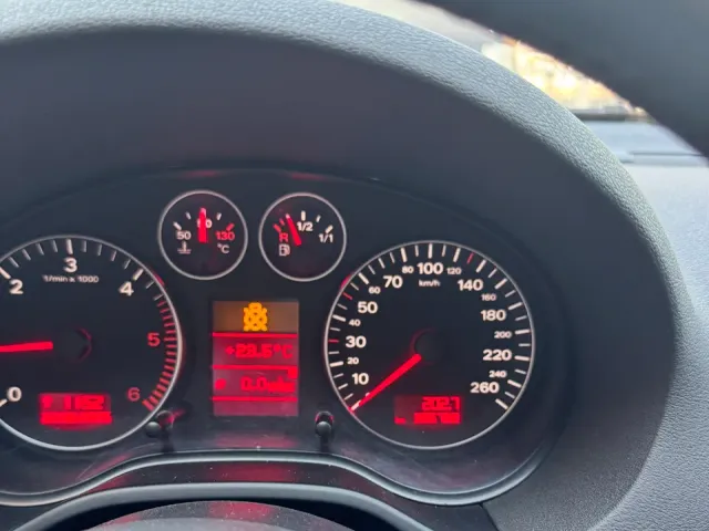 Audi A3 - фото 4