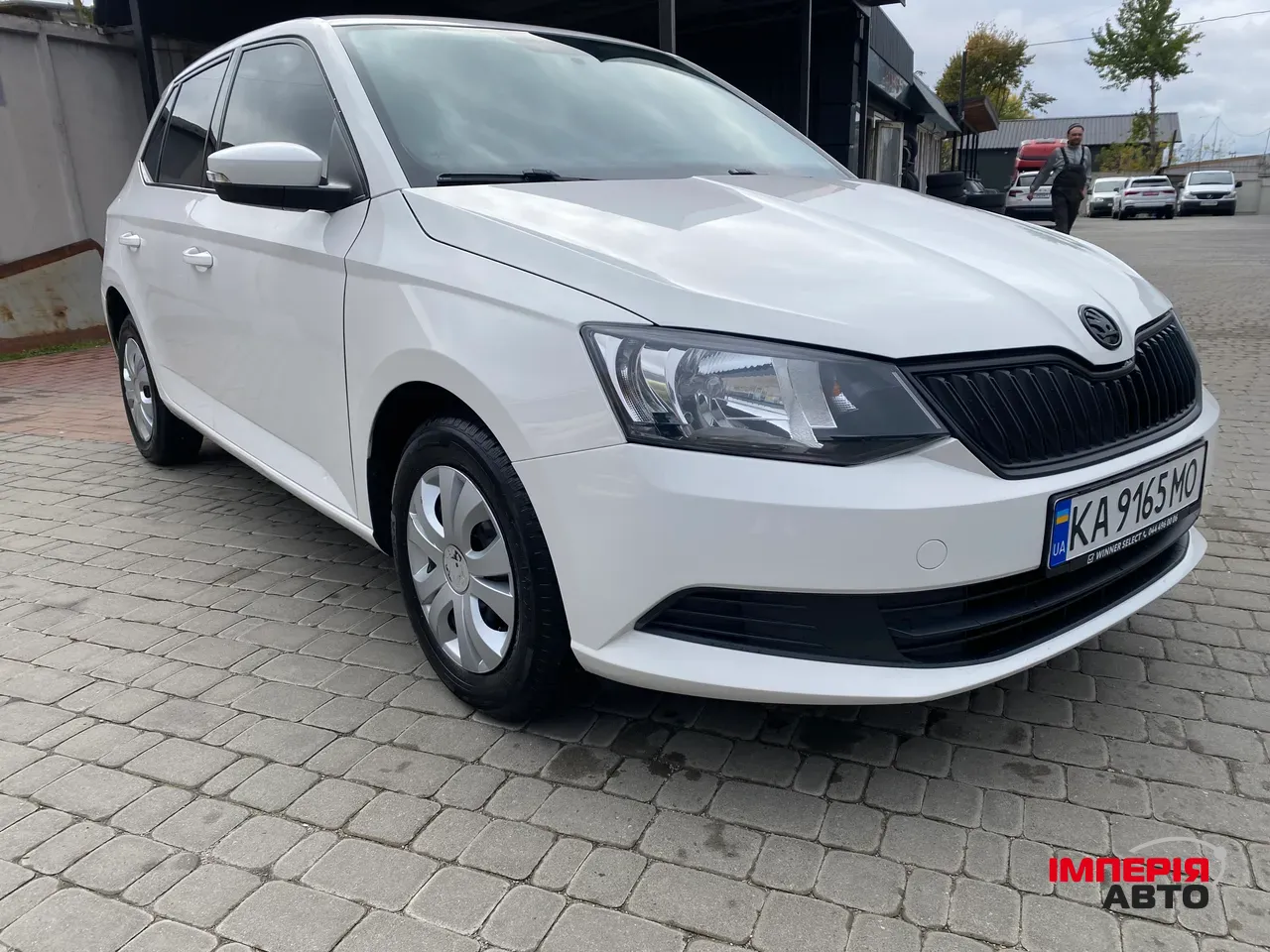 Skoda Fabia - фото 2
