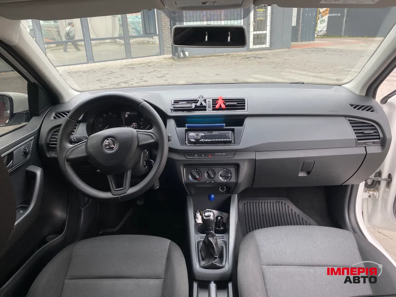 Skoda Fabia - фото 13