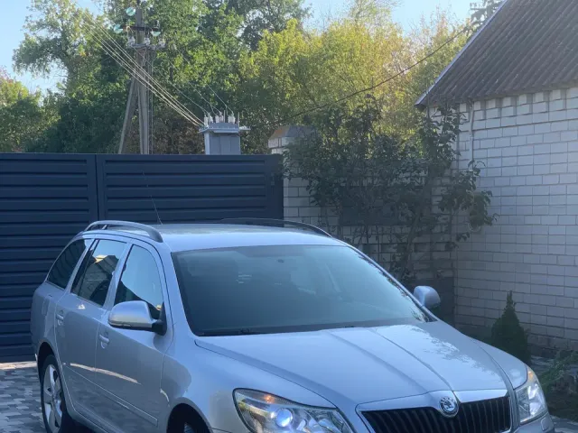 Skoda Octavia - фото 5