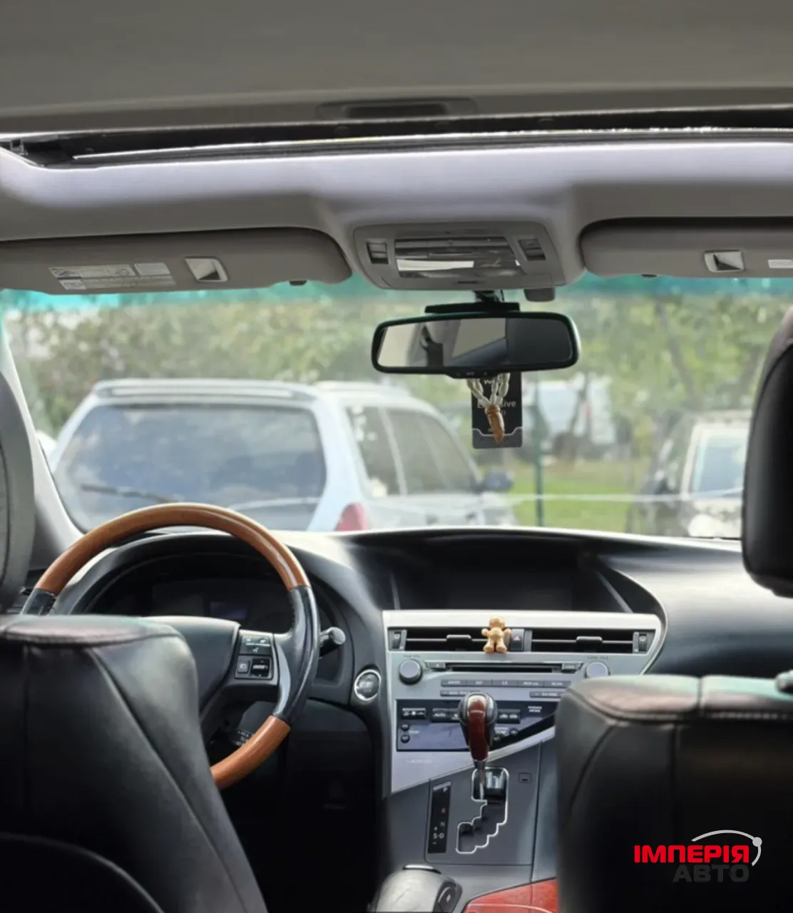 Lexus RX - фото 1