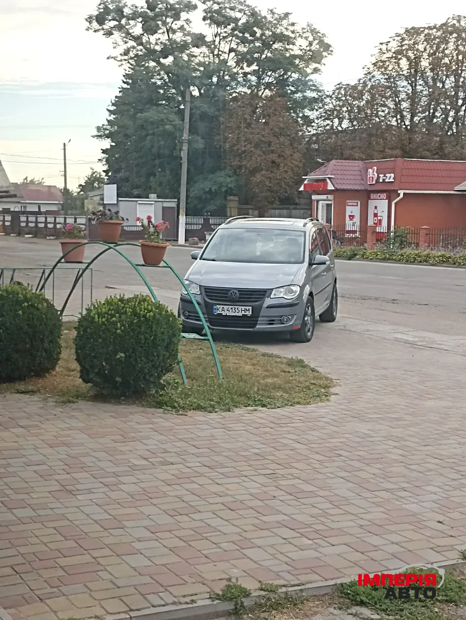 Volkswagen Touran - фото 2