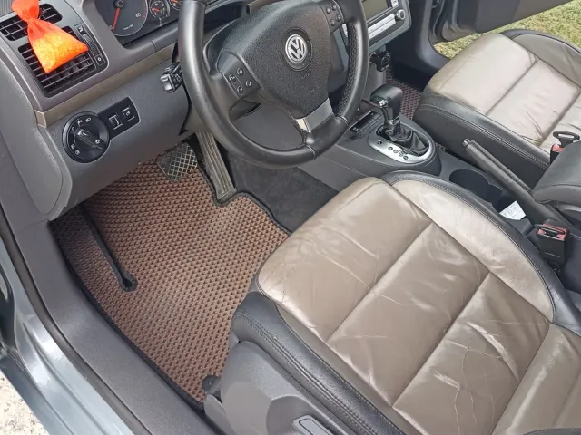 Volkswagen Touran - фото 5