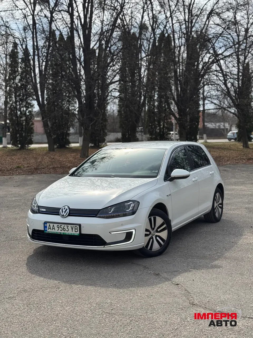Volkswagen Golf - фото 1