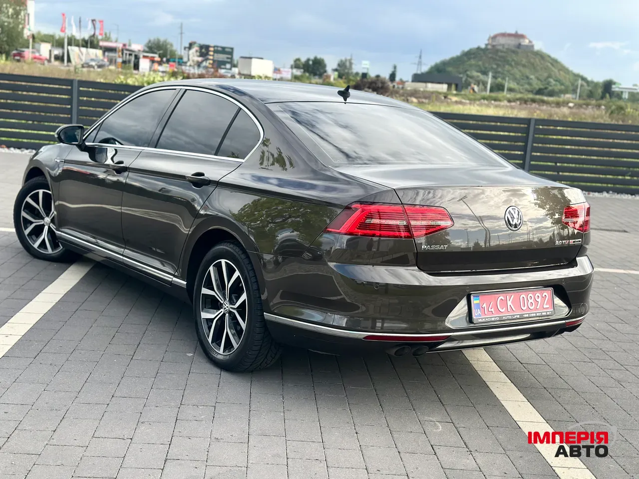 Volkswagen Passat - фото 3
