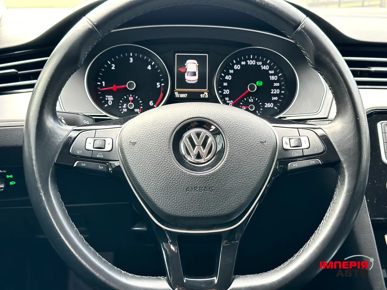 Volkswagen Passat - фото 13
