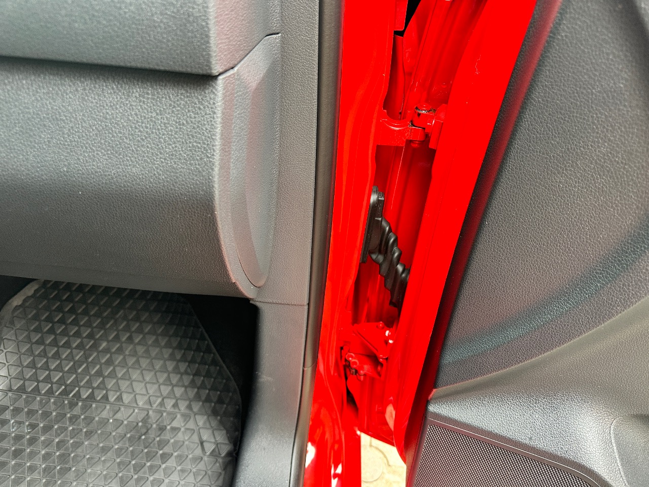 Volkswagen Caddy - фото 18