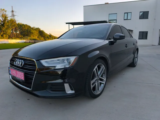 Audi A3 - фото 1