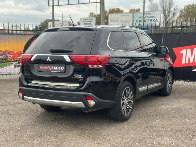 Mitsubishi Outlander - фото 5