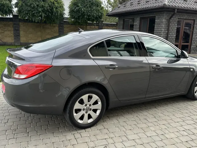 Opel Insignia - фото 2