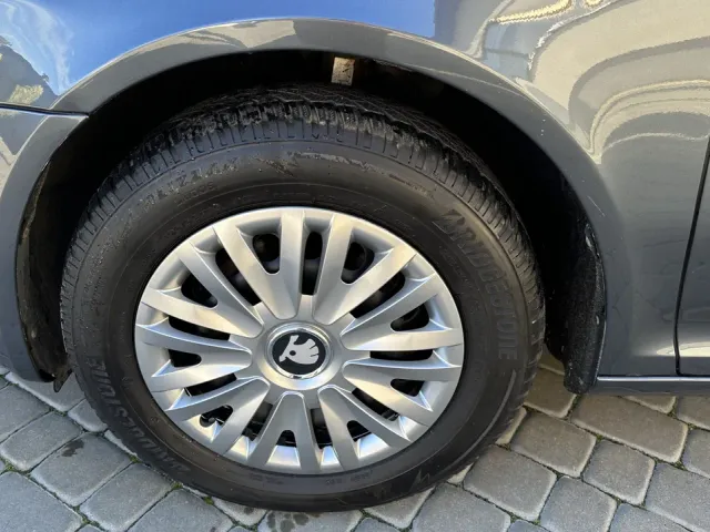Skoda Octavia - фото 4