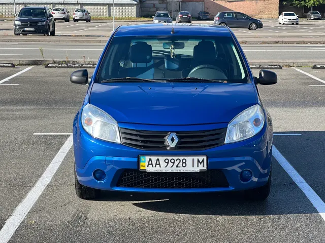 Renault Sandero - фото 4