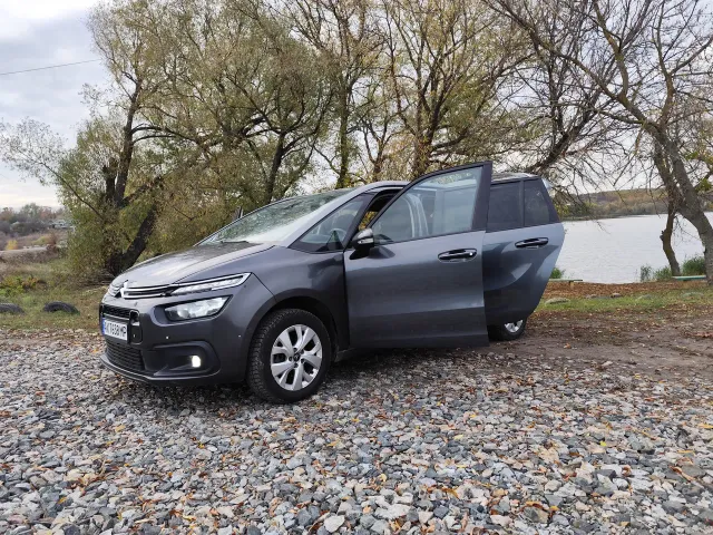 Citroen C4 Picasso - фото 4