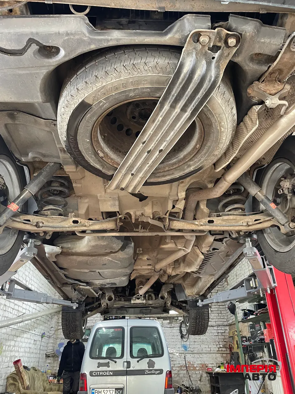 Volkswagen Transporter - фото 7