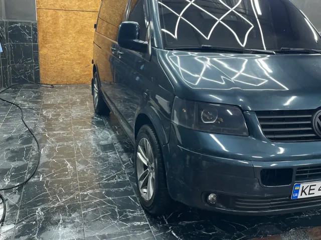 Volkswagen Transporter - фото 2