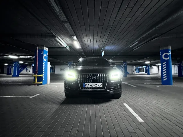 Audi Q5 - фото 1