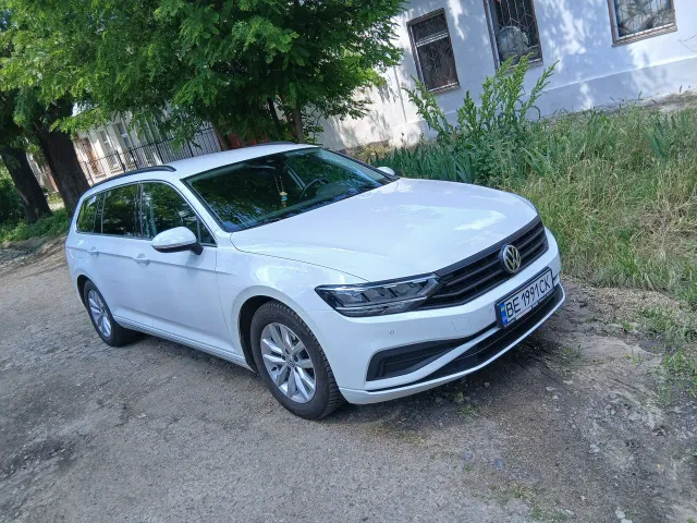 Volkswagen Passat - фото 3