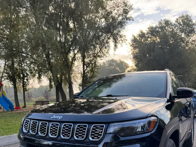 Jeep Compass - фото 2