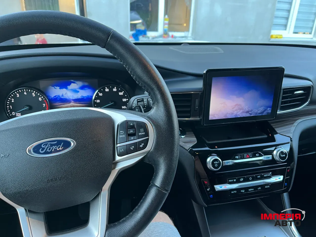 Ford Explorer - фото 7