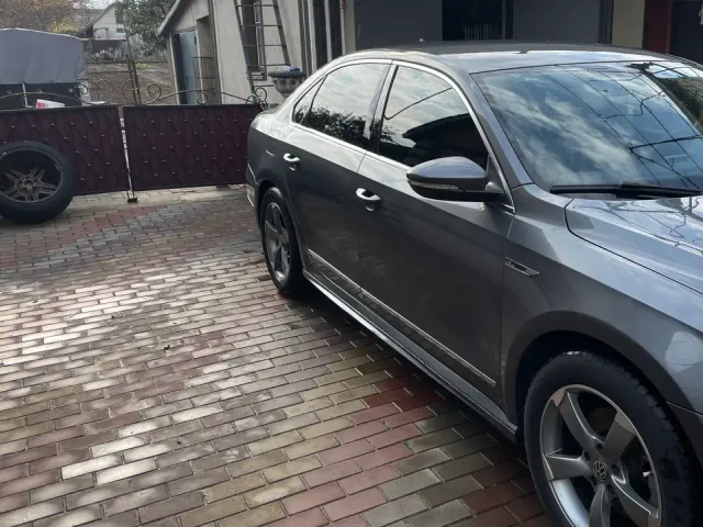 Volkswagen Passat - фото 3