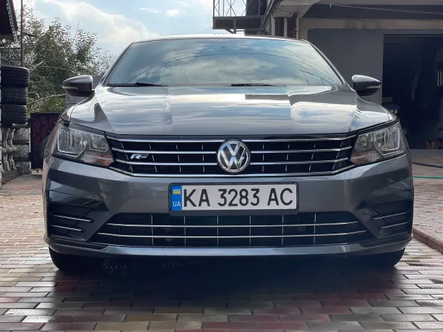 Volkswagen Passat - фото 4