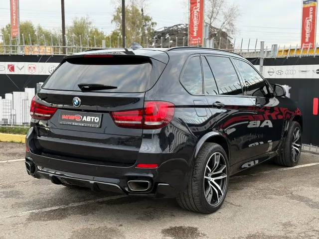 BMW X5 - фото 2