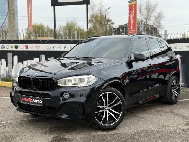 BMW X5 - фото 1