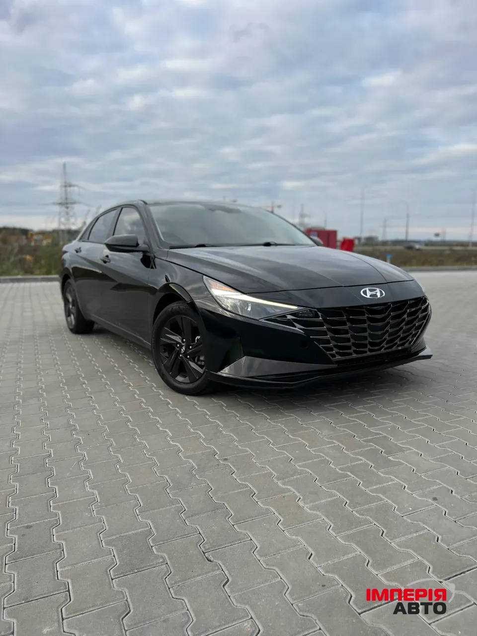 Hyundai Elantra - фото 2