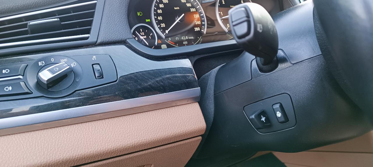 BMW 7 серії - фото 12