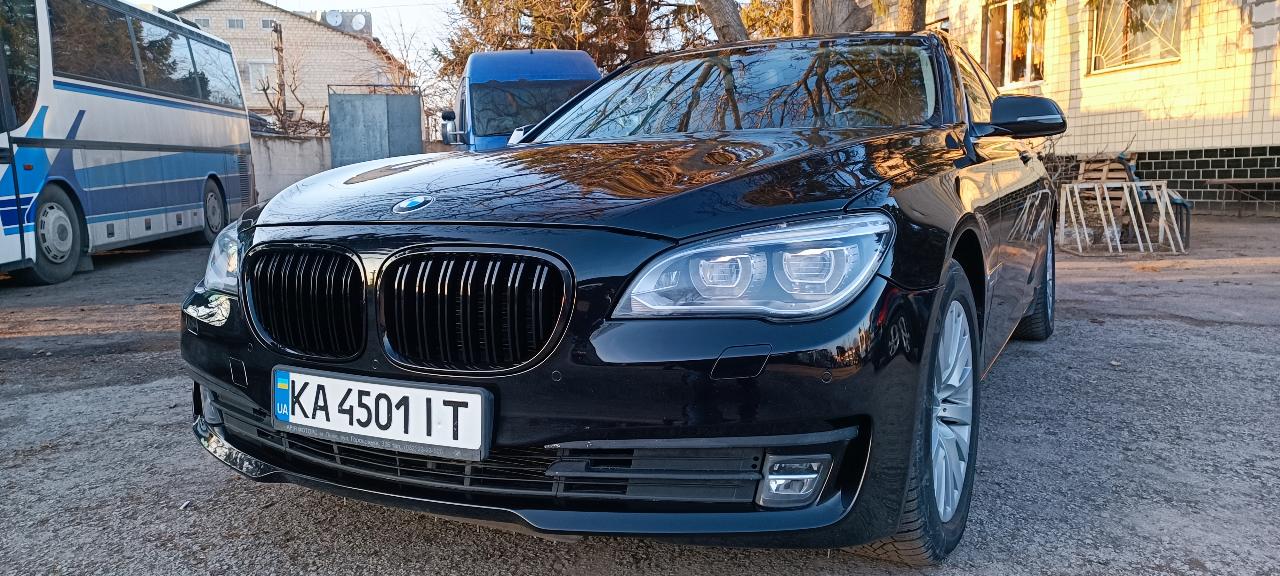 BMW 7 серії - фото 27