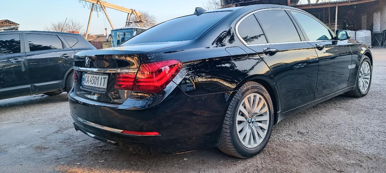 BMW 7 серії - фото 5