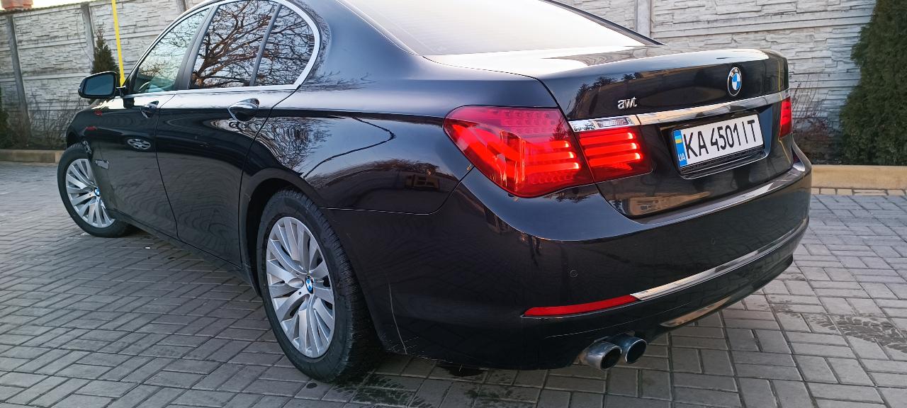 BMW 7 серії - фото 34